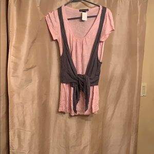 NWT women’s top